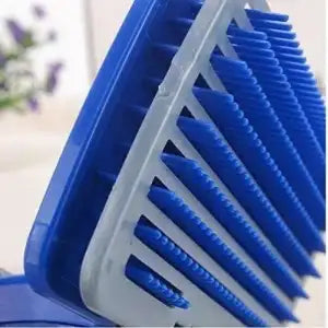 Self-cleaning grooming brush